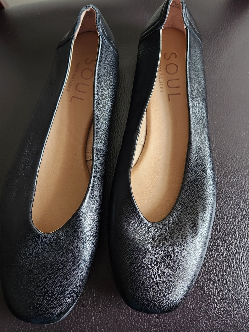 SOUL Naturalizer 8.5 Black Leather Round-Toe Ballet Flats